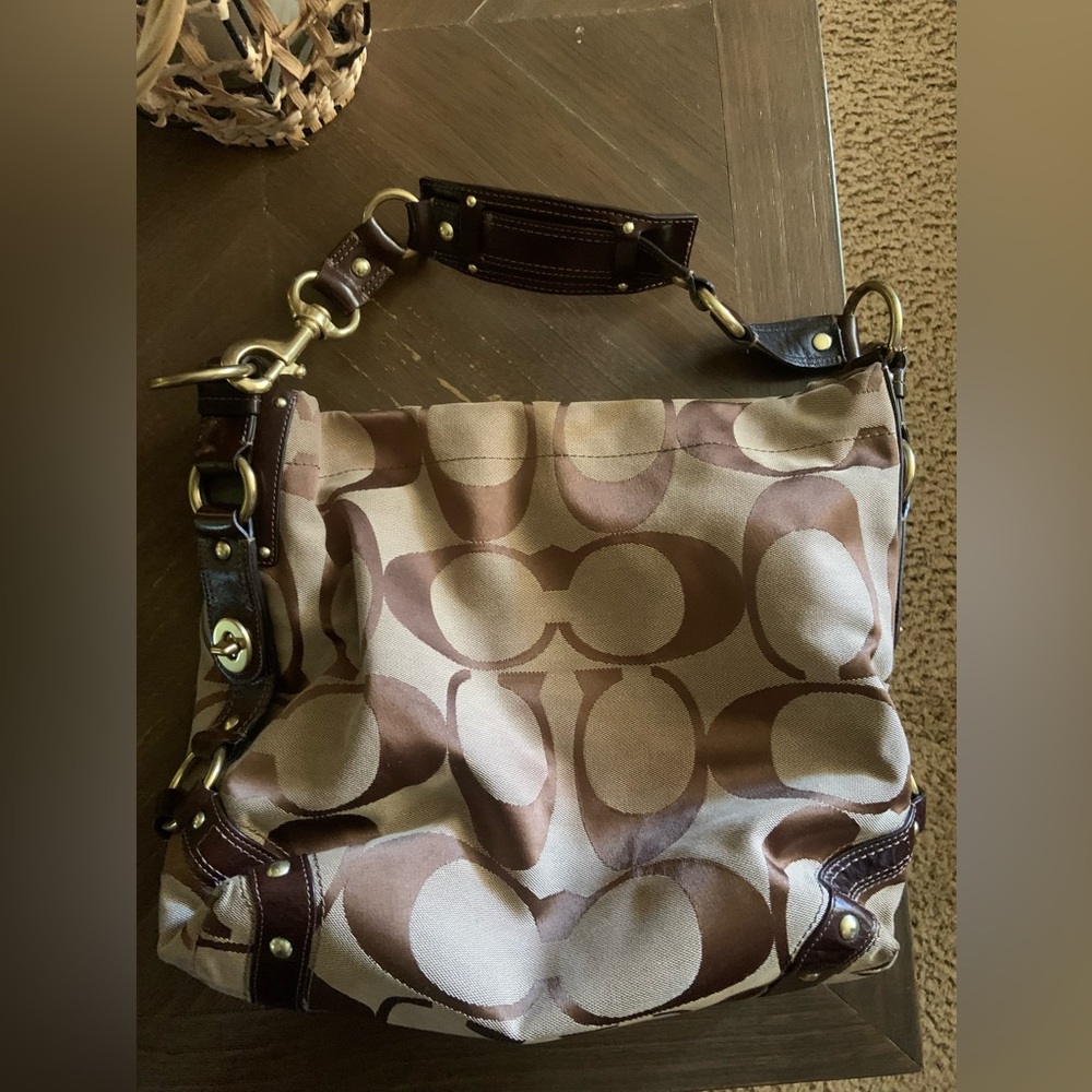 Coach brown shoulder bag
